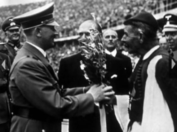 Общество: На кого в 1942 году Британия и США хотели поменять Гитлера | Русская семерка