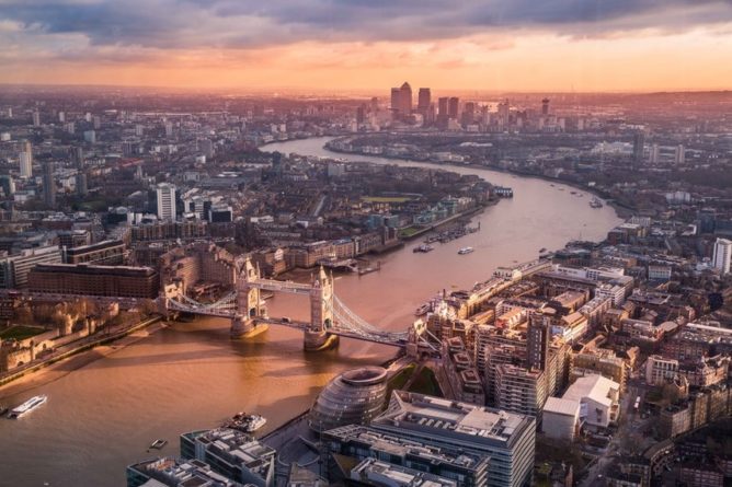 Общество: Лондон стал первым в мире парком-городом