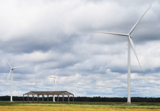 Общество: В Шотландии ветряки вырабатывают энергии в два раза больше, чем требуется всем домам в стране