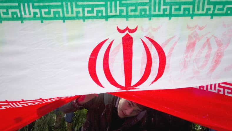 Общество: Британия ответила на попытку захвата судна иранцами