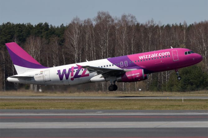 Общество: Wizz Air UK откроет прямые рейсы из Лондона в Москву и Санкт-Петербург