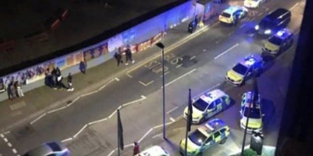 Общество: В Лондоне автомобиль въехал в толпу, по меньшей мере семь пострадавших