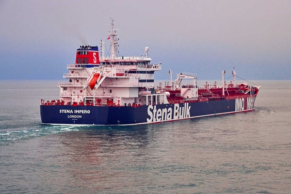 Общество: Задержание Ираном танкера Великобритании: Великобритания "приплела" Россию к задержанию Ираном ее танкера