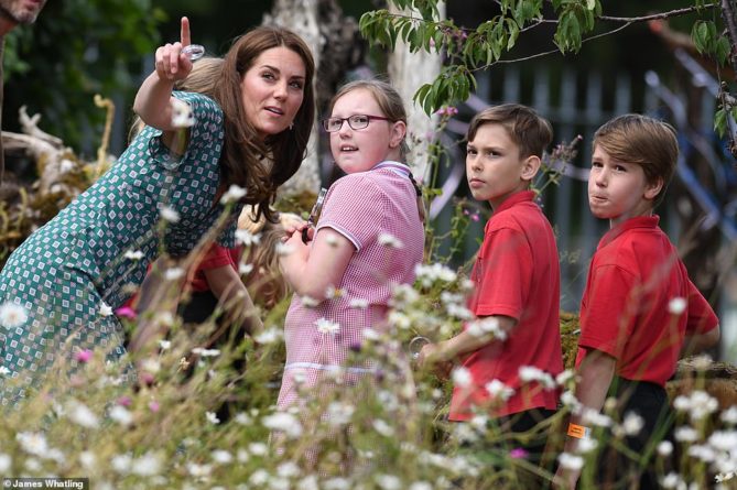 Общество: Охота за сокровищами и пикник: Кейт Миддлтон открыла свой сад для детей