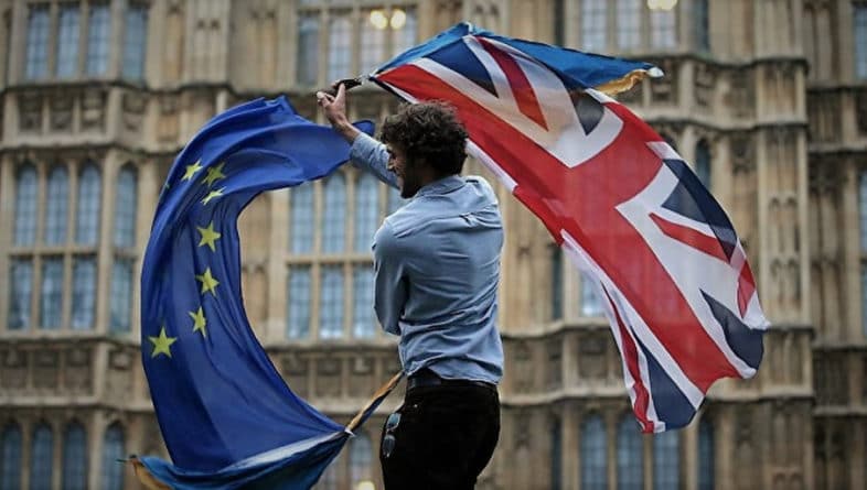 Общество: “Брексит”: 4 сценария будущих отношений Британии с ЕС