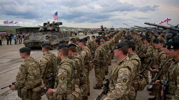 Общество: Британские и американские военные участвуют в учениях в Грузии
