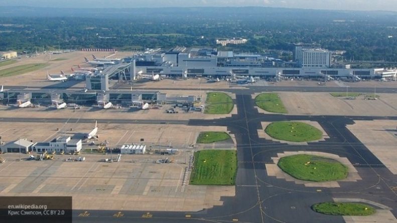 Общество: Лондонский аэропорт Гатвик приостановил работу из-за неполадок в диспетчерской башне