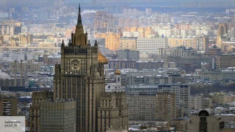 Общество: МИД РФ назвал информационной атакой на российские СМИ недопуск их на конференцию в Лондоне