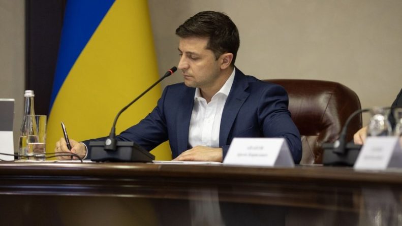 Стало известно, как Зеленский готовится к встрече с Путиным 15072019 Общество: Стало известно, как Зеленский готовится к встрече с Путиным