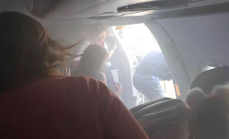 Общество: В самолете рейса Лондон – Валенсия вспыхнул пожар, есть пострадавшие: фото, видео