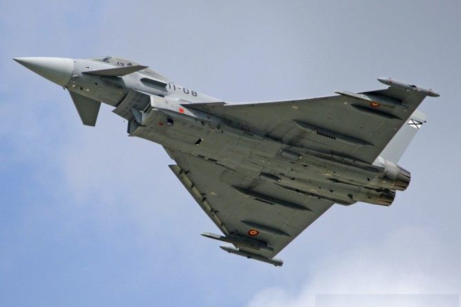 Без рубрики: Возле Великобритании вновь перехватили российские военные самолеты
