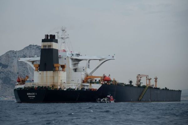 Общество: СМИ: Британия освободит иранский танкер в ближайшие часы