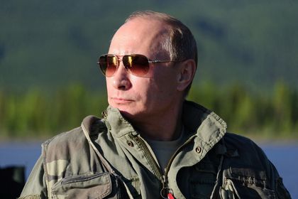 Британский канал покажет фильм про Путина-разведчика