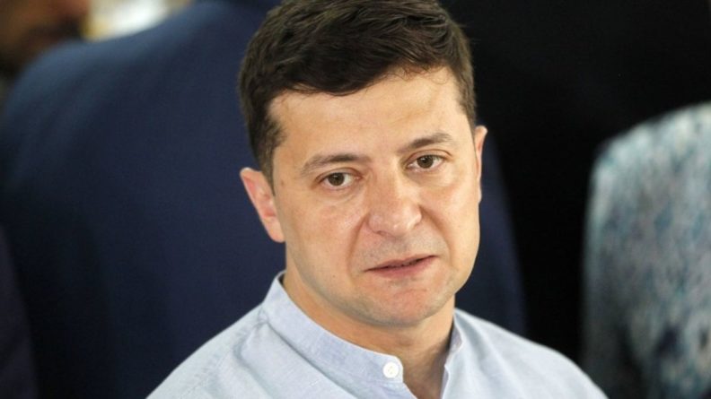 Политолог объяснил заявления о «детской болезни» президента Украины 23082019 Общество: Политолог объяснил заявления о «детской болезни» президента Украины