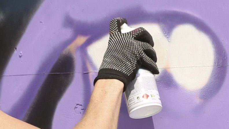 Происшествия: В Британии закрасили одно из известнейших граффити Бэнкси