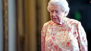 Общество: Королева одобрила приостановку работы британского парламента