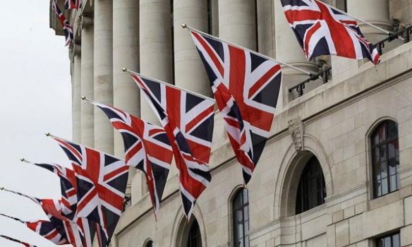 Общество: Петиция против приостановки работы британским парламентом за день набрала более 700 тыс. голосов
