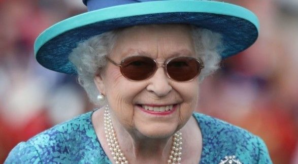 Общество: Королева Елизавета II одобрила приостановление работы парламента  29 августа 2019, 00:13