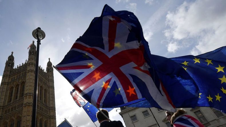 Общество: Лондон выделит £3 млн для помощи британцам в ЕС после Brexit