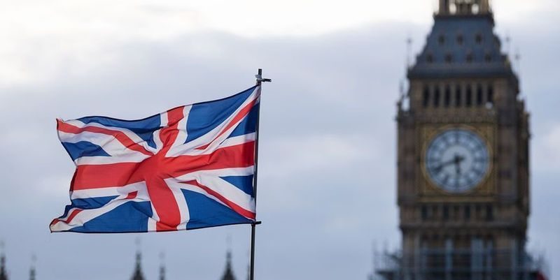 Общество: Более миллиона британцев не хотят остановки работы парламента