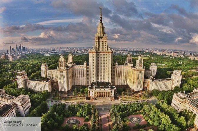 Общество: Британцы назвали Москву лучшим городом для студентов в России