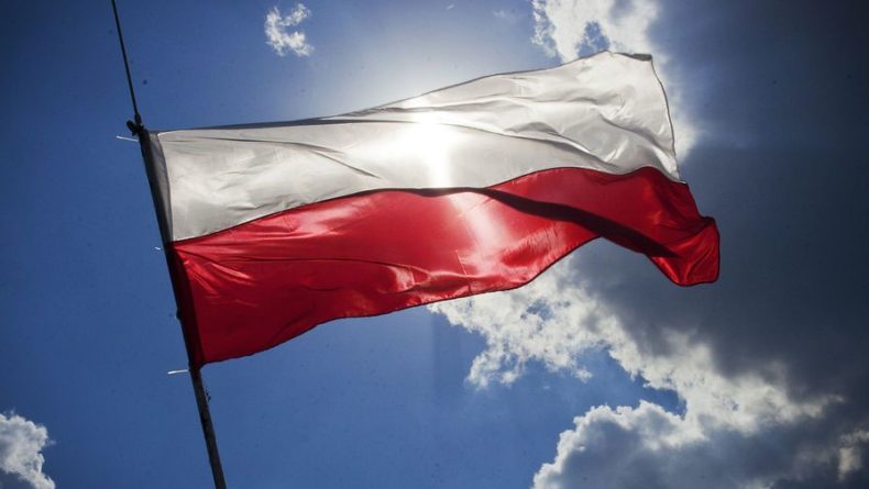 Общество: Польские власти намерены добиться репараций за Вторую мировую войну