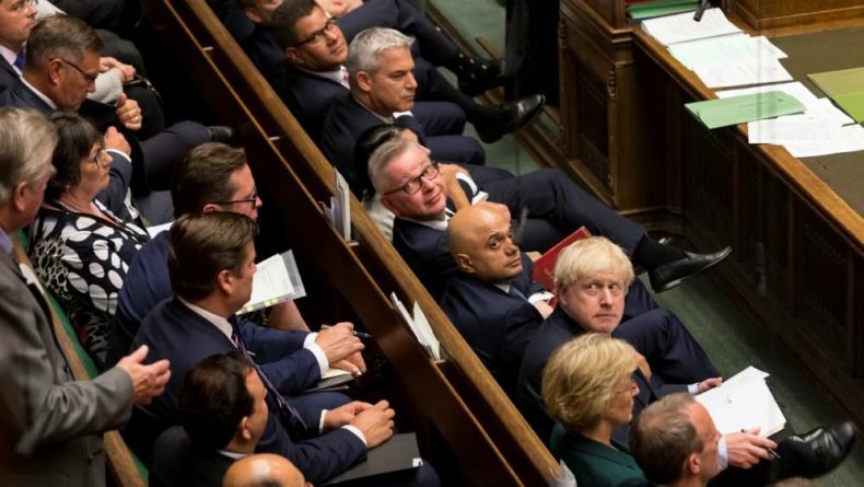 Общество: Парламент vs премьер: новое поражение Джонсона