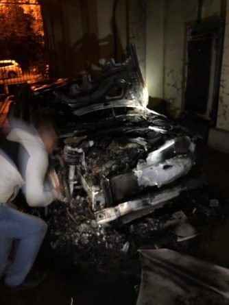 Общество: В центре Киева сгорел элитный автомобиль Валерии Гонтаревой (ФОТО, ВИДЕО)
