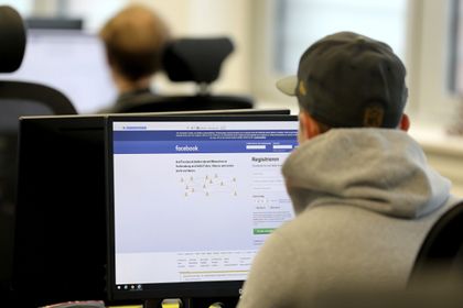 Общество: Телефоны 400 миллионов пользователей Facebook утекли в сеть