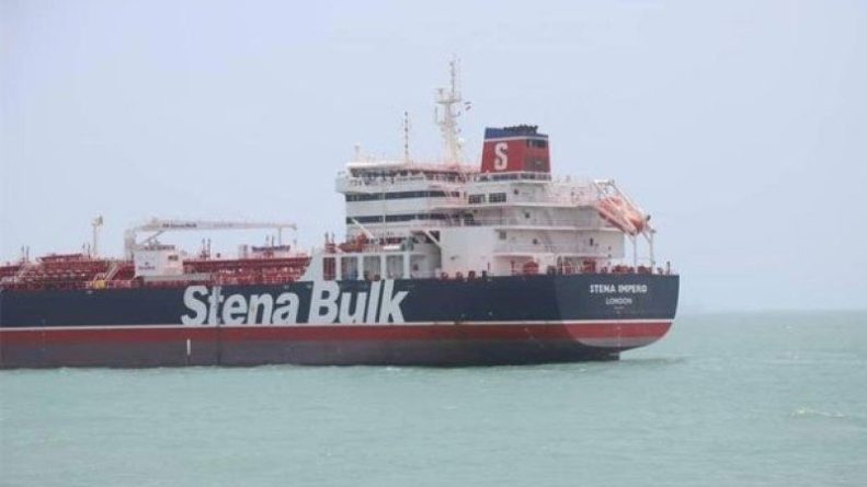 Общество: Иран отпустил россиянина и шесть других членов экипажа с задержанного британского танкера