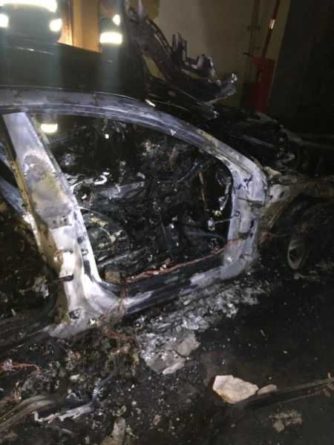 Общество: Родственнице Гонтаревой сожгли автомообиль