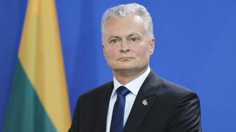 Общество: Президент Литвы рассказал о сомнениях ЕС в необходимости санкций против России