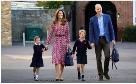 Общество: Четырехлетняя британская принцесса Шарлотта впервые пошла в школу (ФОТО)