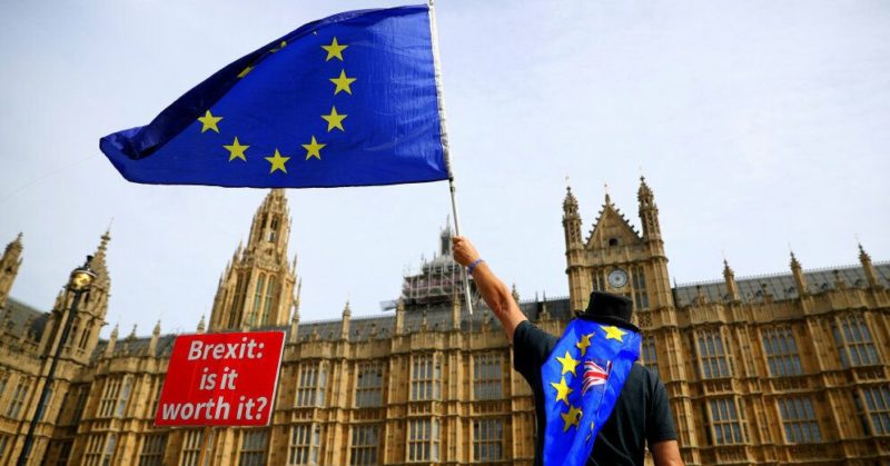 Общество: Лондон представил новые правила для мигрантов из Европы после "жесткого Брекзита"