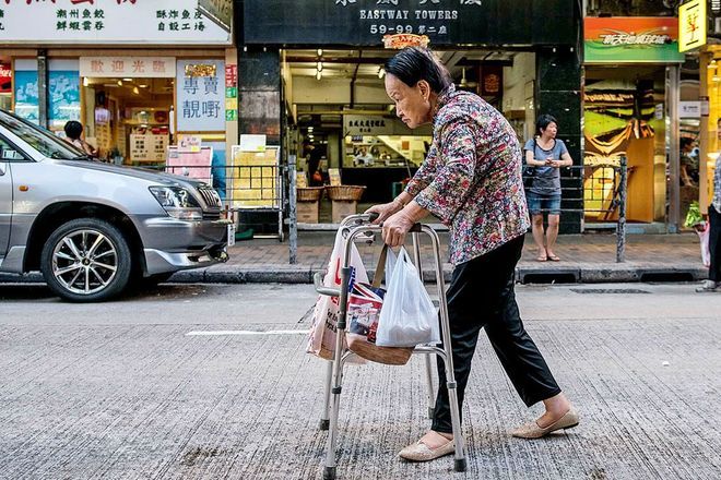 Общество: В Гонконге будут выплачивать пенсии в криптовалюте