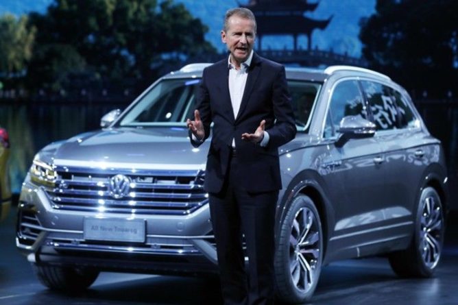 Общество: VW не видит реального восстановления роста в Китае
