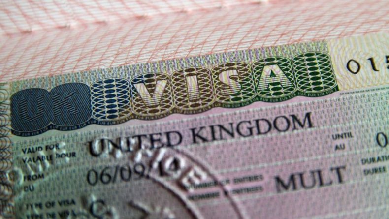 Общество: Иностранные студенты смогут остаться в Великобритании в течение двух лет после выпуска для поиска работы