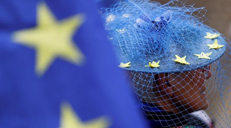 Политика: Закон об отсрочке Brexit получил королевскую санкцию и вступил в силу