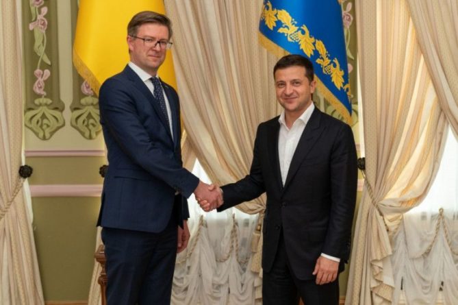 Общество: Президент Украины принял верительные грамоты у послов пяти государств