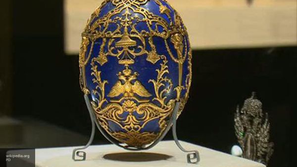 Общество: Британские СМИ похвастались огромной коллекцией яиц Фаберже Элтона Джона