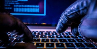Общество: Хакер за криптовалюту продавал музыку со взломанных сайтов