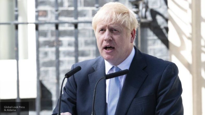 Общество: Джонсон намерен провести сделку с ЕС по Brexit с нарушением закона британского парламента