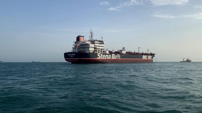 Общество: В Тегеране пообещали освободить танкер Stena Impero в течение нескольких дней