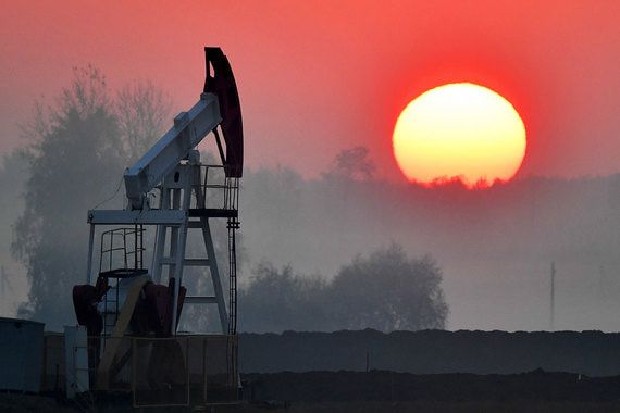 Общество: Цена на нефть выросла на 20% после атак на нефтяные объекты Саудовской Аравии