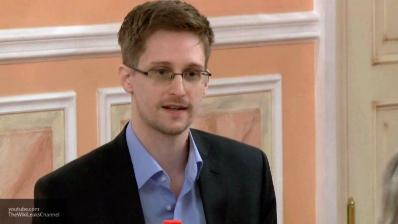 Общество: Сноуден рассчитывает получить убежище во Франции