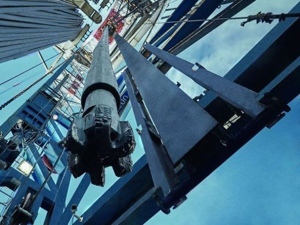 Общество: Цена на нефть подскочила до 69,9 доллара на фоне сокращения добычи в Саудовской Аравии