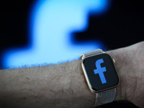 Общество: Facebook приостановил работу десятков тысяч приложений