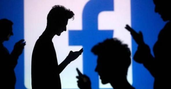 Общество: Facebook приостановил работу десятков тысяч приложений после скандала с Cambridge Analytica