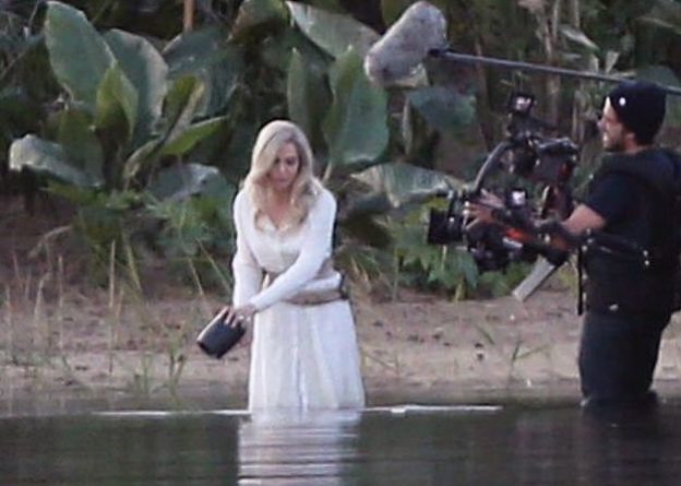 Общество: Анджелина Джоли стала блондинкой для роли по комиксам "Вечные"