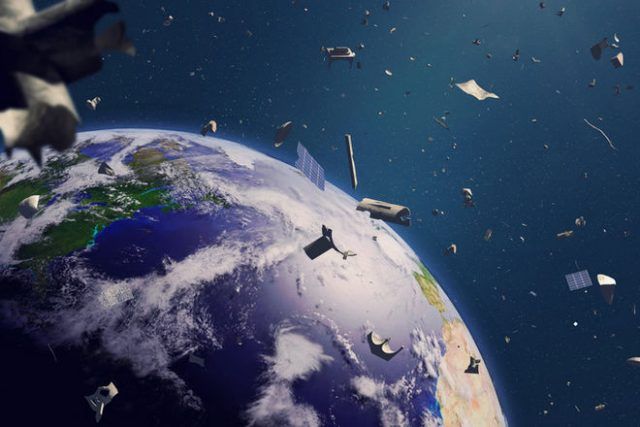 Общество: Украина может принять участие в уборке космического мусора